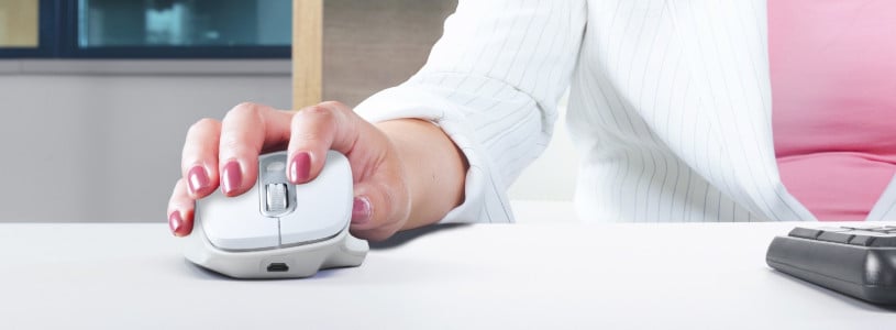 Ozaa Rechargeable Wireless Mouse - white
