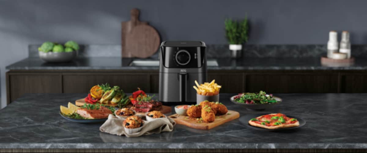 Φριτέζα Αέρος AEG AF5-1-4GB με Αποσπώμενο Κάδο 1350 W 2.5 L Μαύρο
Φριτέζα Αέρος AEG AF5-1-4GB με Αποσπώμενο Κάδο 1350 W 2.5 L Μαύρο
