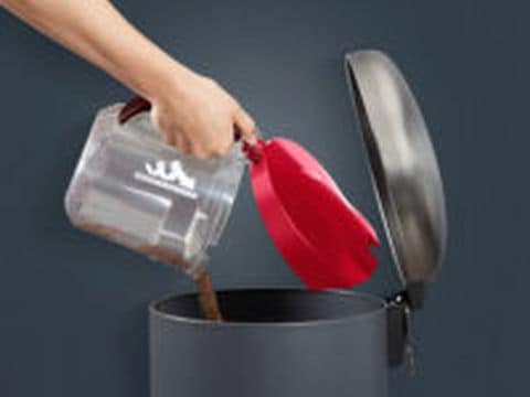 Δοχειο συλλογης σκονης που καθαριζει πανευκολα