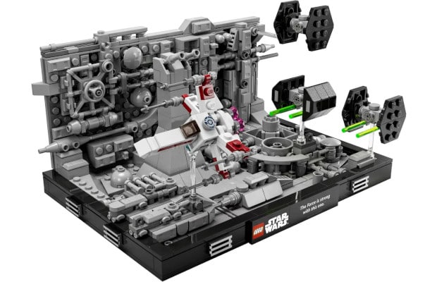LEGO® Star Wars Death Star™ Trench Run Diorama (75329)