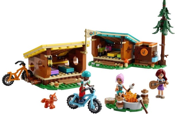 LEGO® Friends Adventure Camp Cozy Cabins (42624)