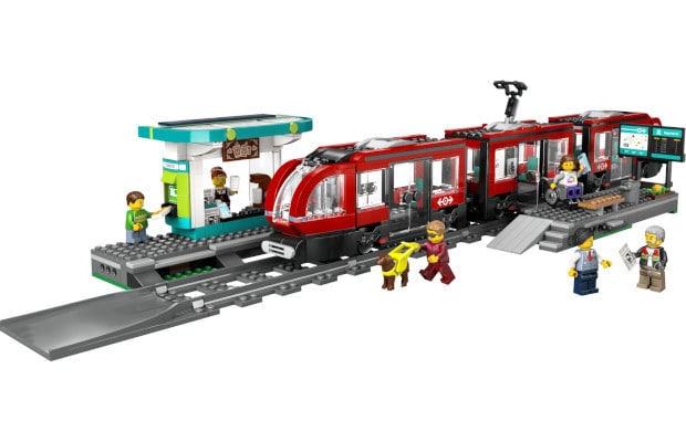 LEGO® City Downtown Streetcar and Station (60423)