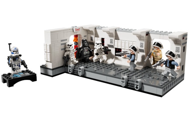 LEGO® Star Wars Boarding the Tantive IV™ (75387)