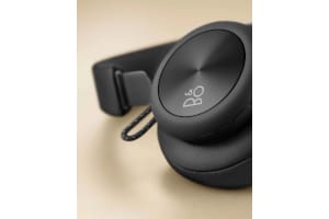Bang & Olufsen Beoplay H4 Black