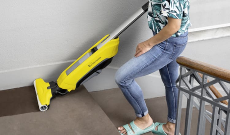 Μηχανή Καθαρισμού Σκληρών Δαπέδων KARCHER FC 5 10556010 25.2 V Κίτρινο



