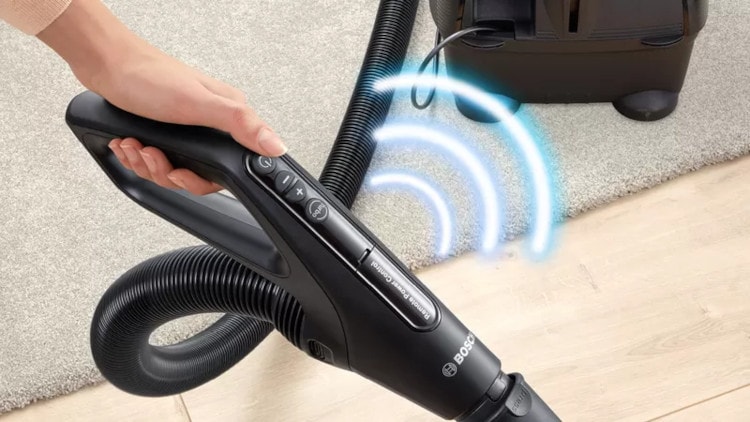 Ηλεκτρική Σκούπα BOSCH BGB6SIL1 700 W με Σακούλα 4 lt Λευκό