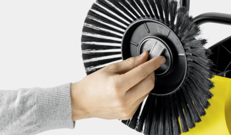 Χειροκίνητο Σάρωθρο KARCHER S 4 Twin με Κάδο 20 Lt Κίτρινο







