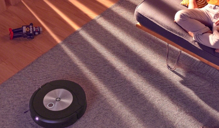Σκούπα Ρομπότ I-ROBOT COMBO ROOMBA J7+ J755840 για Σκούπισμα Μαύρο Σκούπα Ρομπότ I-ROBOT COMBO ROOMBA J7+ J755840 για Σκούπισμα Μαύρο