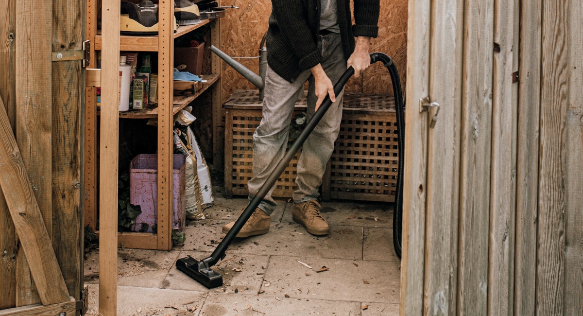 Σκούπα Υγρών και Στερεών KARCHER WD 5 V-25/5/22 1100 W με Κάδο 25 lt Κίτρινο



