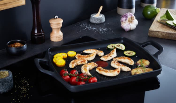 Τηγάνι - Πλάκα Ψησίματος Μπάρμπεκιου TEFAL Robusto E2499844 26 x 32 cm Μαύρο Τηγάνι - Πλάκα Ψησίματος Μπάρμπεκιου TEFAL Robusto E2499844 26 x 32 cm Μαύρο