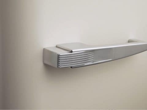 Χρωμιωμένη λαβή