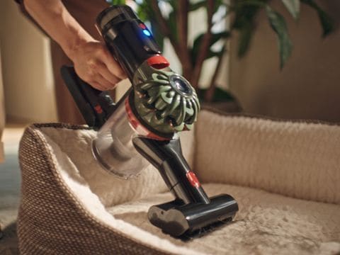 Μετατρέπεται σε φορητό σκουπάκι χειρός