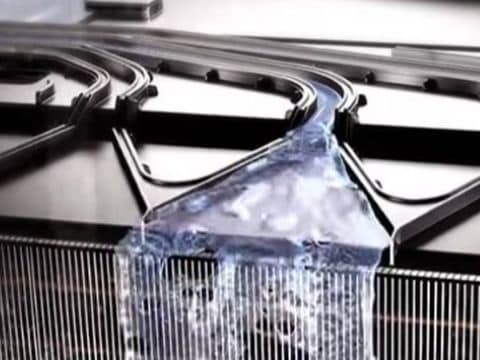 Auto-cleaning Condenser